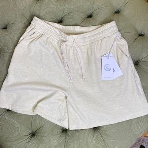 Johnny Was Calme Pull On Short Size Large Color:Bum NWT Retail $108